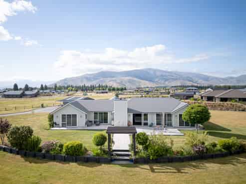 2 Homestead Avenue, Twizel