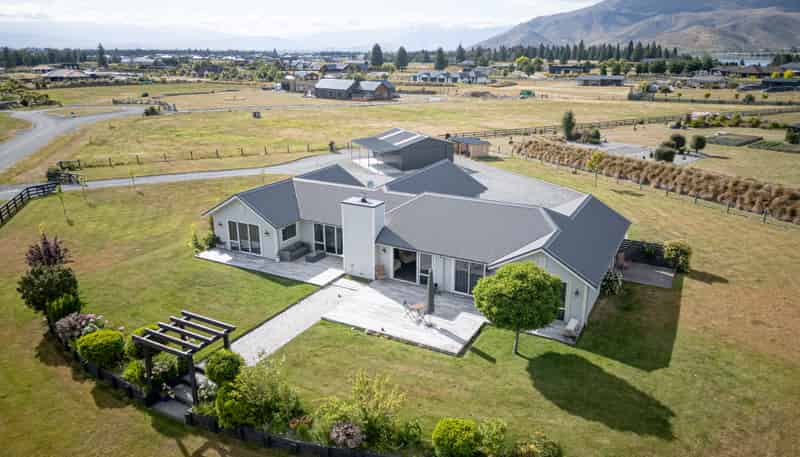 2 Homestead Avenue, Twizel