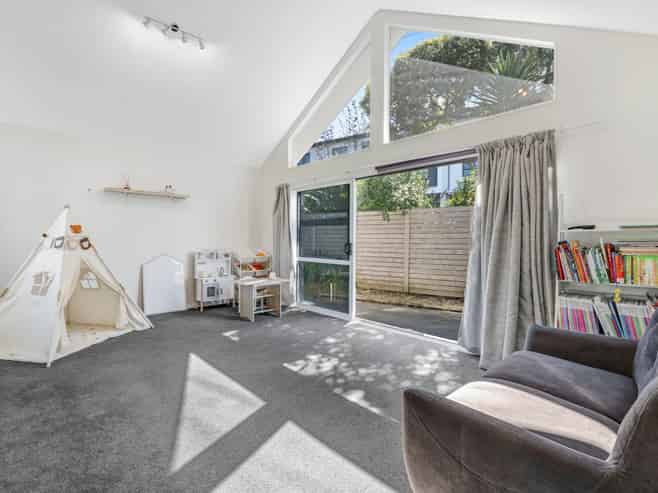 19a Masterton Road, Rothesay Bay