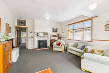 18 Haumia Street, Johnsonville