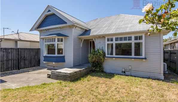 120 Lincoln Road, Addington