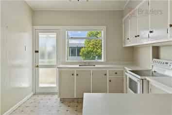 120 Lincoln Road, Addington