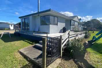 21 Mylindas Road, Whakatiwai