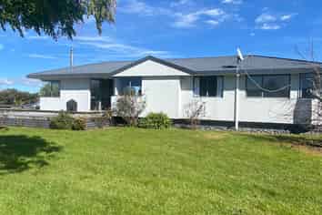 21 Mylindas Road, Whakatiwai