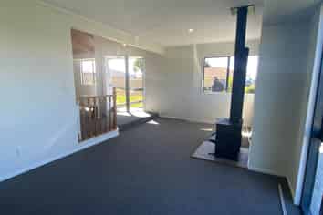 21 Mylindas Road, Whakatiwai