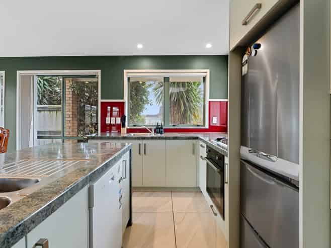 14A Grey Street, Glenholme