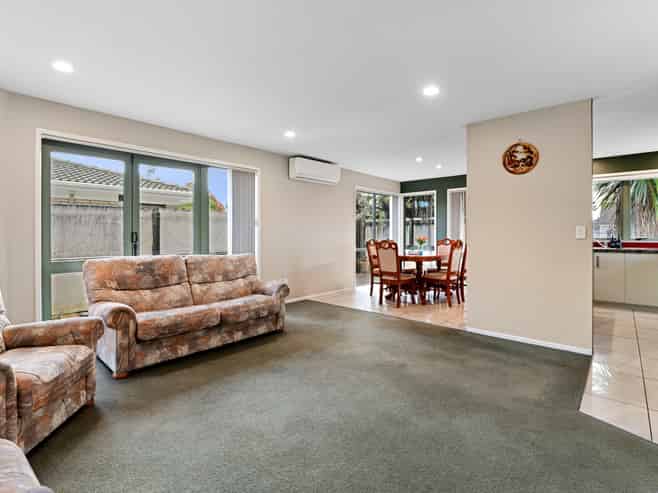 14A Grey Street, Glenholme