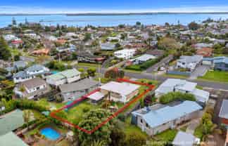 52 Smiths Road, Matua