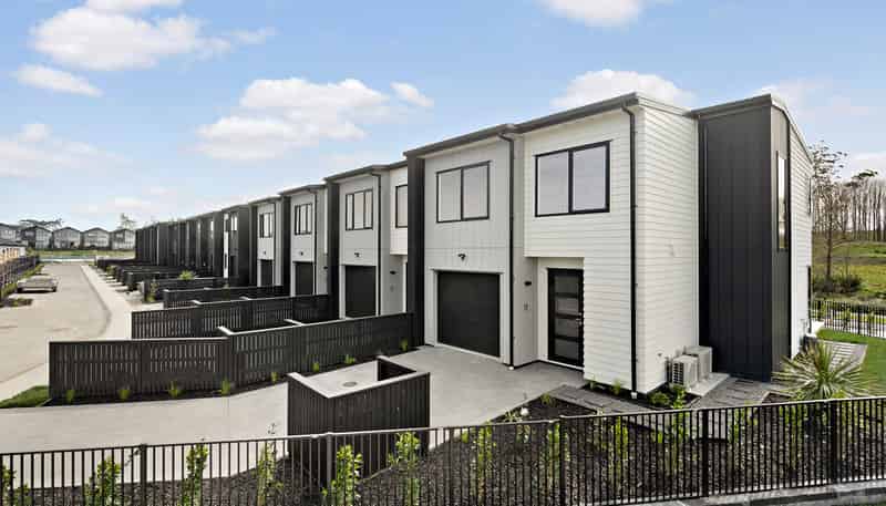 4/299 Te Taruna Drive, Milldale