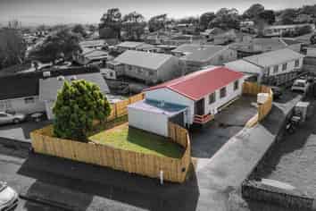 1/20 Volta Place, Clendon Park
