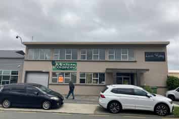High and Low Stud Warehouse and Support Offices
