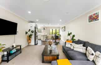 77 Erlestoke Crescent, Churton Park