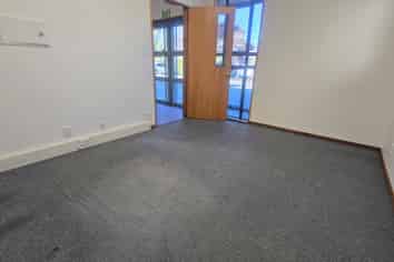 Convenient Refurbished Industrial Warehouse Unit