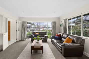 70 Whiting Crescent, Greenmeadows