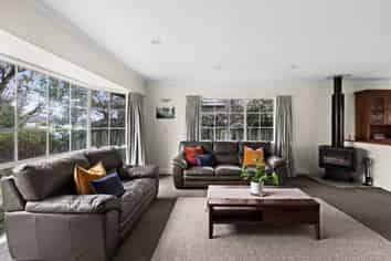 70 Whiting Crescent, Greenmeadows
