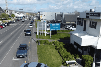 Well-Presented Office in the Heart of Havelock Nth