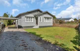 4 Ferry Road, Waipu