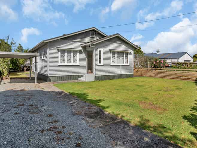 4 Ferry Road, Waipu