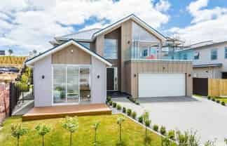 4 Tuatini Place, Long Bay