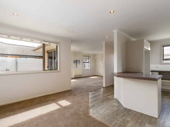 176A Maxwell Road, Redwoodtown