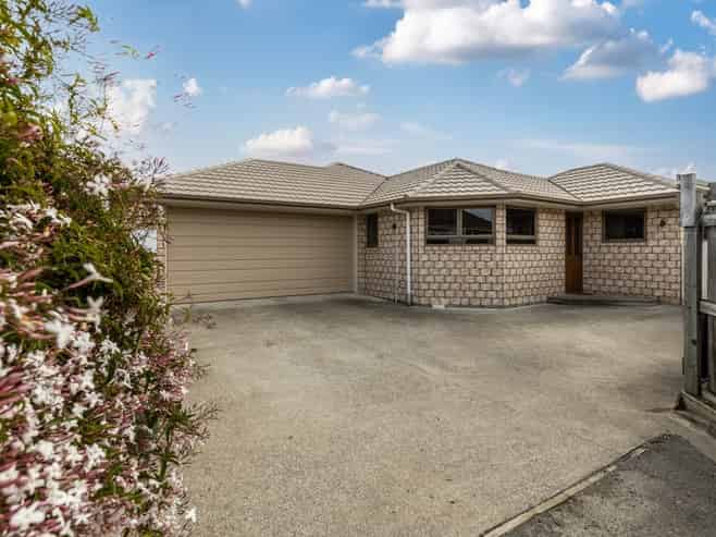 176A Maxwell Road, Redwoodtown