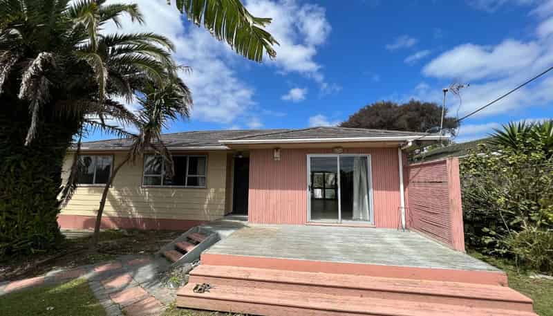 92 Bruce McLaren Road, Henderson