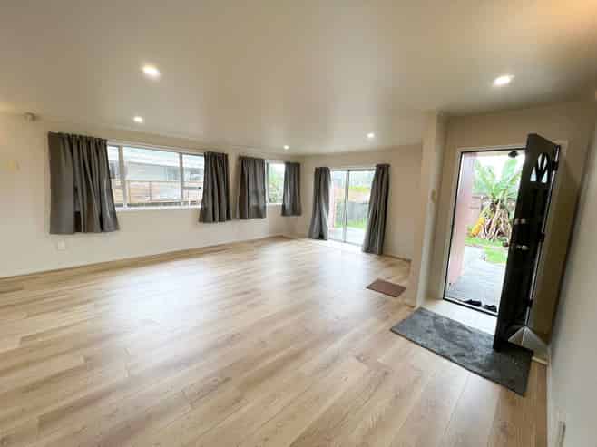 92 Bruce McLaren Road, Henderson