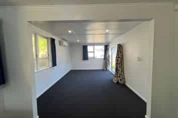 381A Roscommon Road, Manurewa
