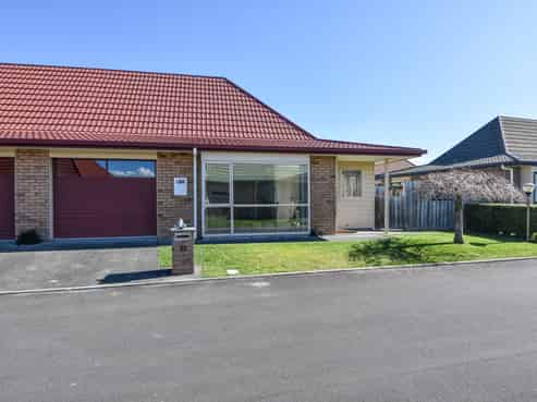 33/55 Armstrong Avenue, Carterton