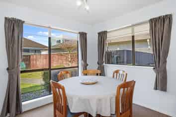 15 Jacaranda Place, Parklands