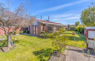 15 Jacaranda Place, Parklands
