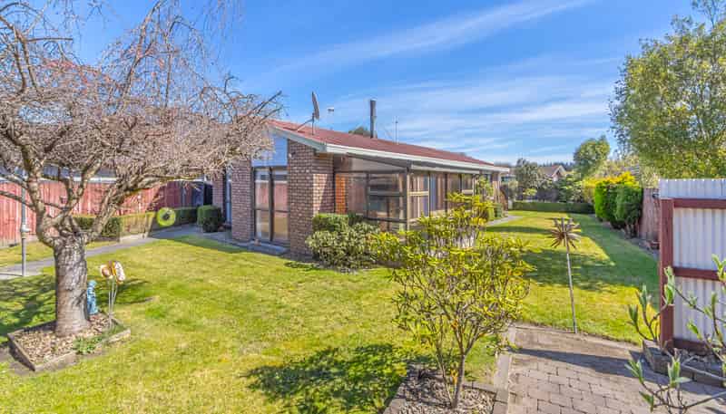 15 Jacaranda Place, Parklands