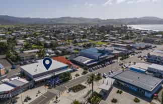 Thriving Licensed Cafe - Main Street Whitianga