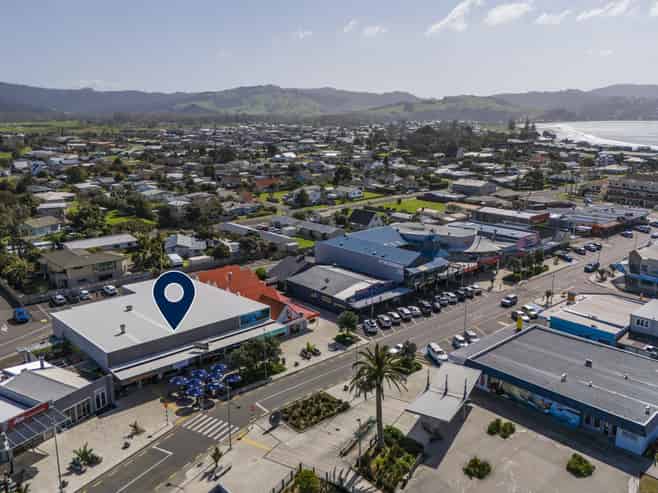 Thriving Licensed Cafe - Main Street Whitianga
