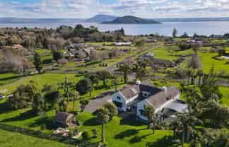 96 and 96A Brunswick Drive, Tikitere
