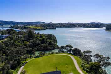 9 Te Huinga Lane, Raglan