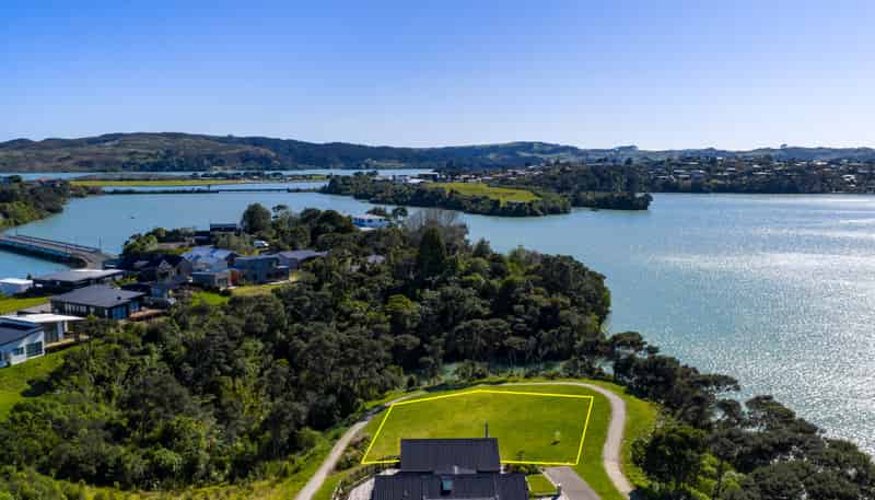 9 Te Huinga Lane, Raglan