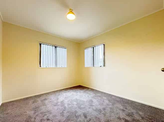 1/657 Massey Road, Mangere East