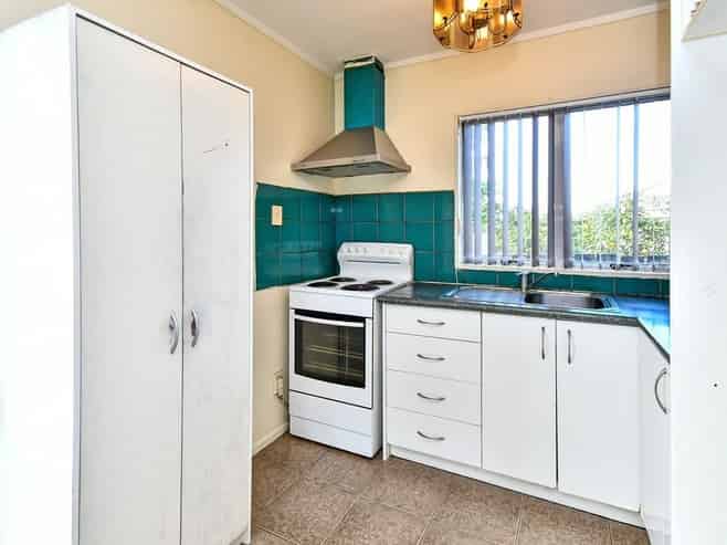 1/657 Massey Road, Mangere East