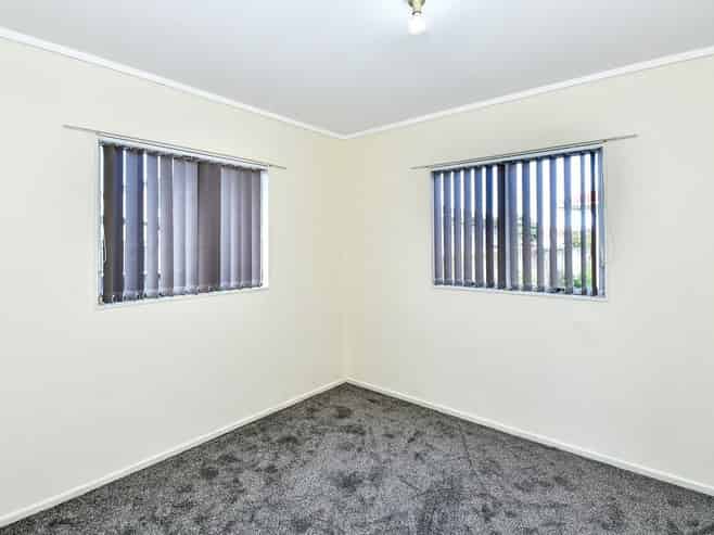 1/657 Massey Road, Mangere East