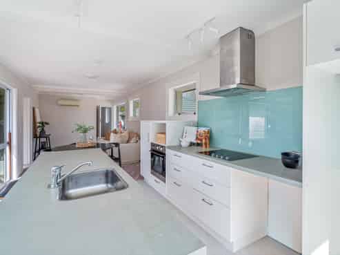 829 Ferry Road, Woolston