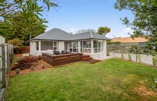 829 Ferry Road, Woolston
