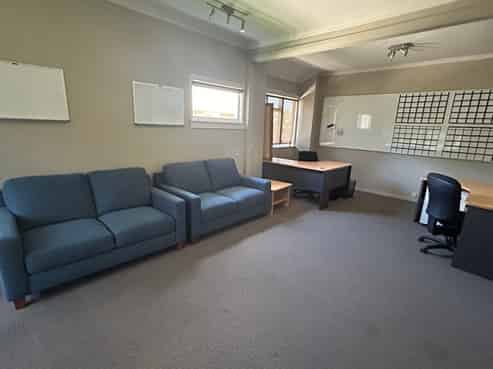 High profile office with excellent parking