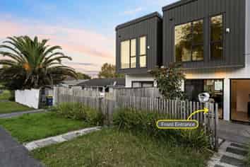 1D Quincey Place, Massey