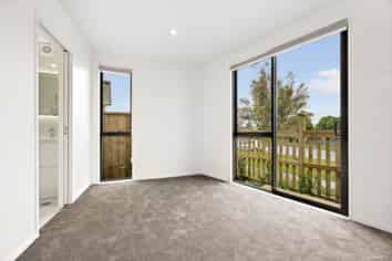 LOT 1, 24 Tomintoul Place, Highland Park