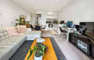 5/117 Buckley Avenue, Hobsonville