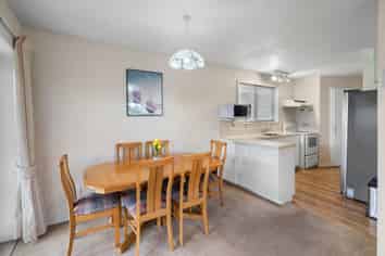 84 Dunbarton Street, Redwood