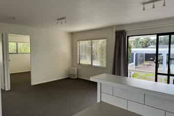 17a Leaming Place, Clarks Beach