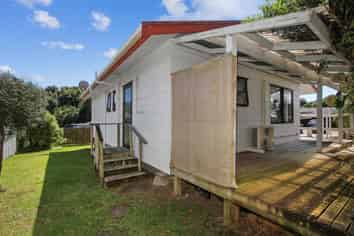 17a Leaming Place, Clarks Beach