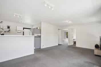 17a Leaming Place, Clarks Beach